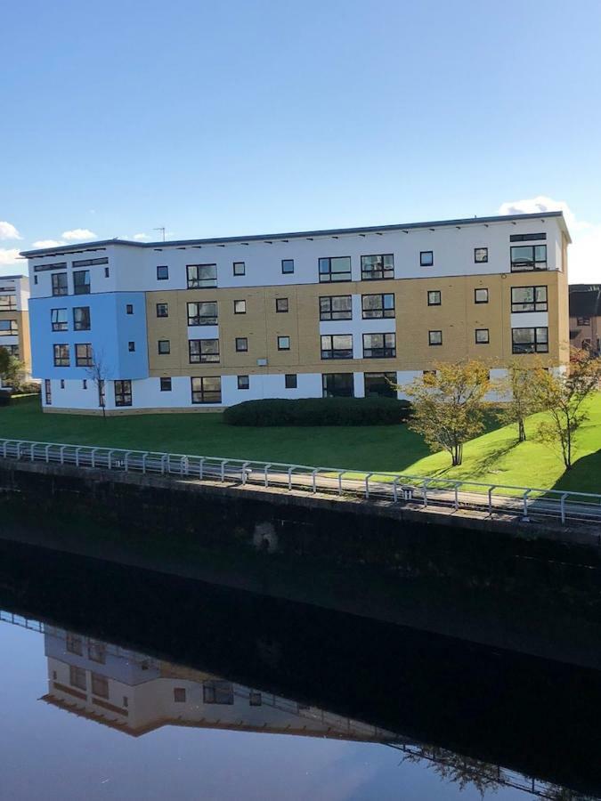 Sec/ Hydro Two Bed Flat With Free Parking And Great View Apartment Glasgow Bagian luar foto